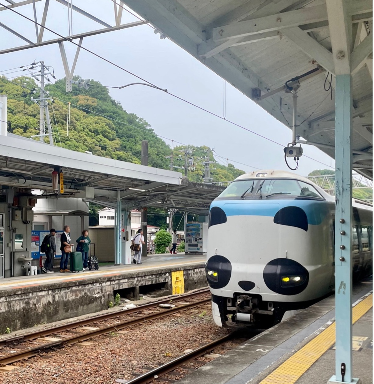 2025_6_1.jpg (615 KB)